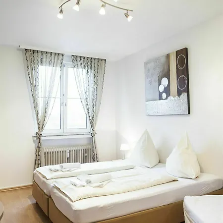 City Apartment Apartment *